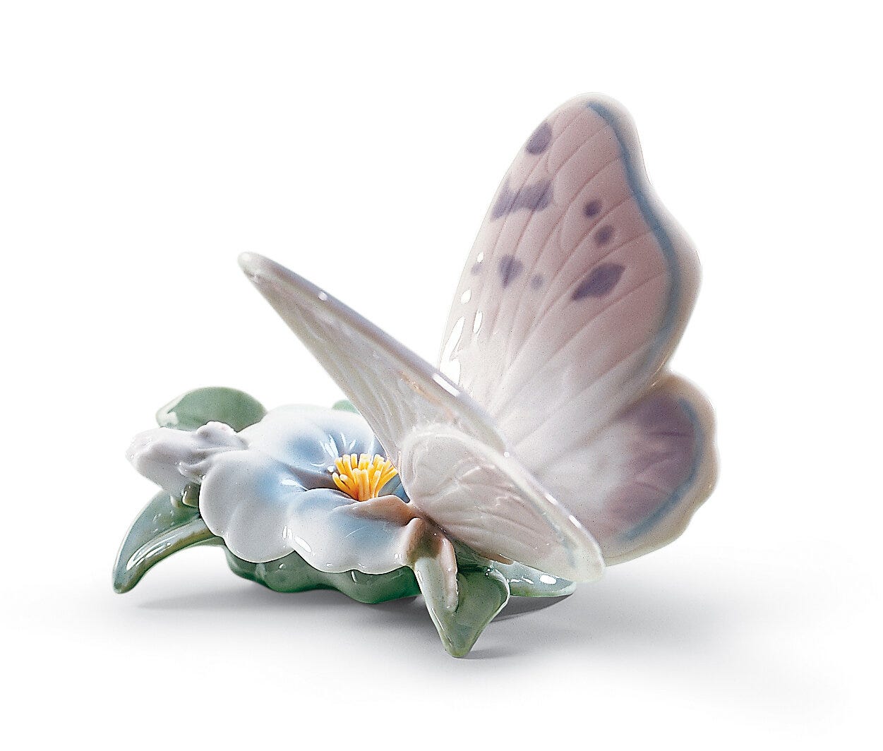 Refreshing Pause Butterfly Figurine - Lladro-USA