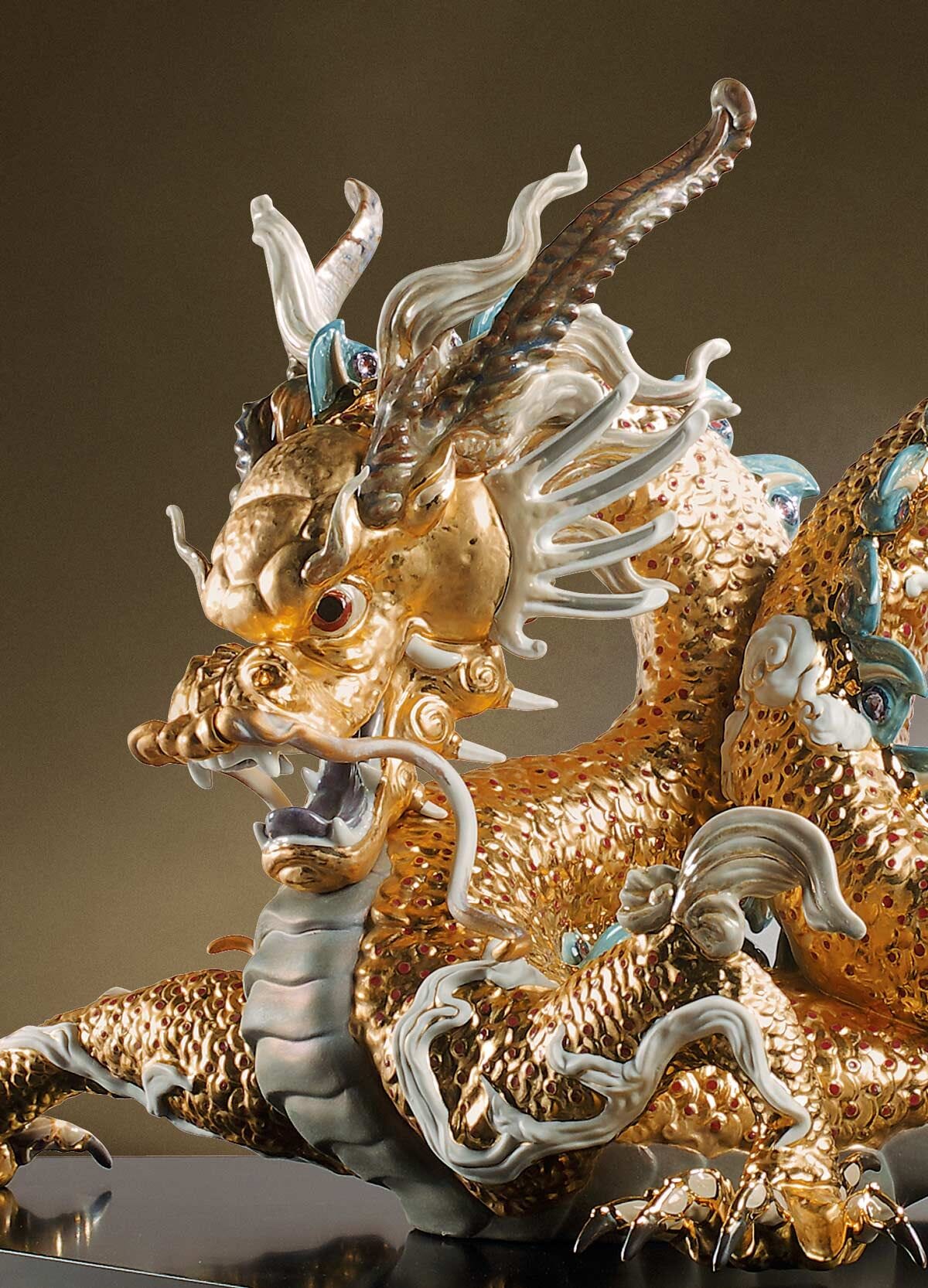 臥龍(Gold) =Limited Edition= | リヤドロ公式オンライン