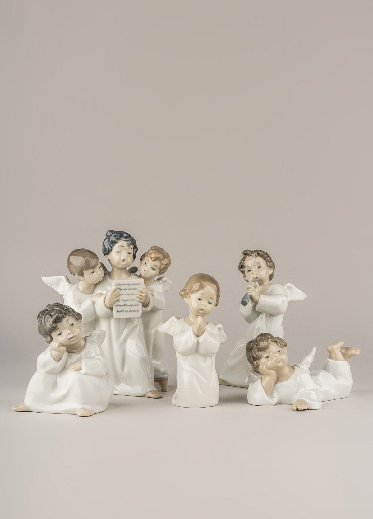 新品 リヤドロ LLADRO 人形 可愛いお祈り 可愛いお祈り | リヤドロ公式オンライン