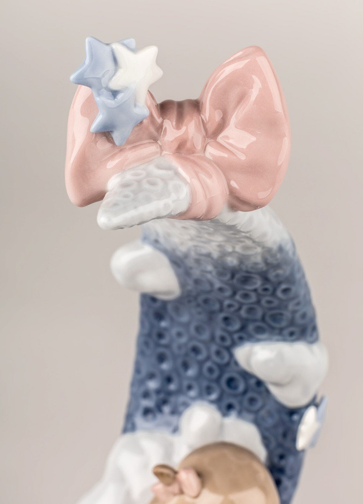 Heavens' LullaBy Girl Figurine | Lladró® USA