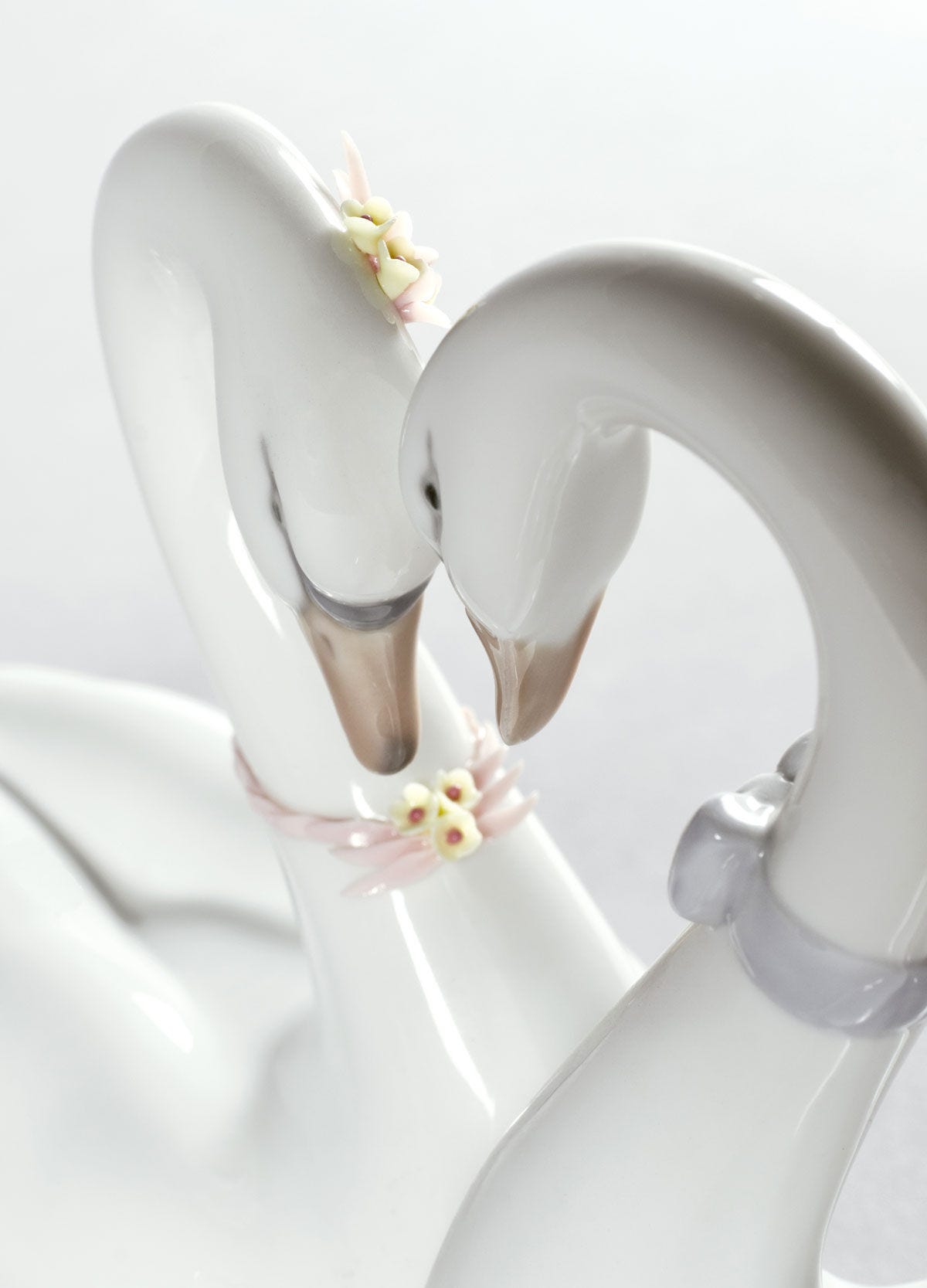 リヤドロLLADRO 「春を告げる小鳥たち」　 新品 春を告げる小鳥たち | リヤドロ公式オンライン
