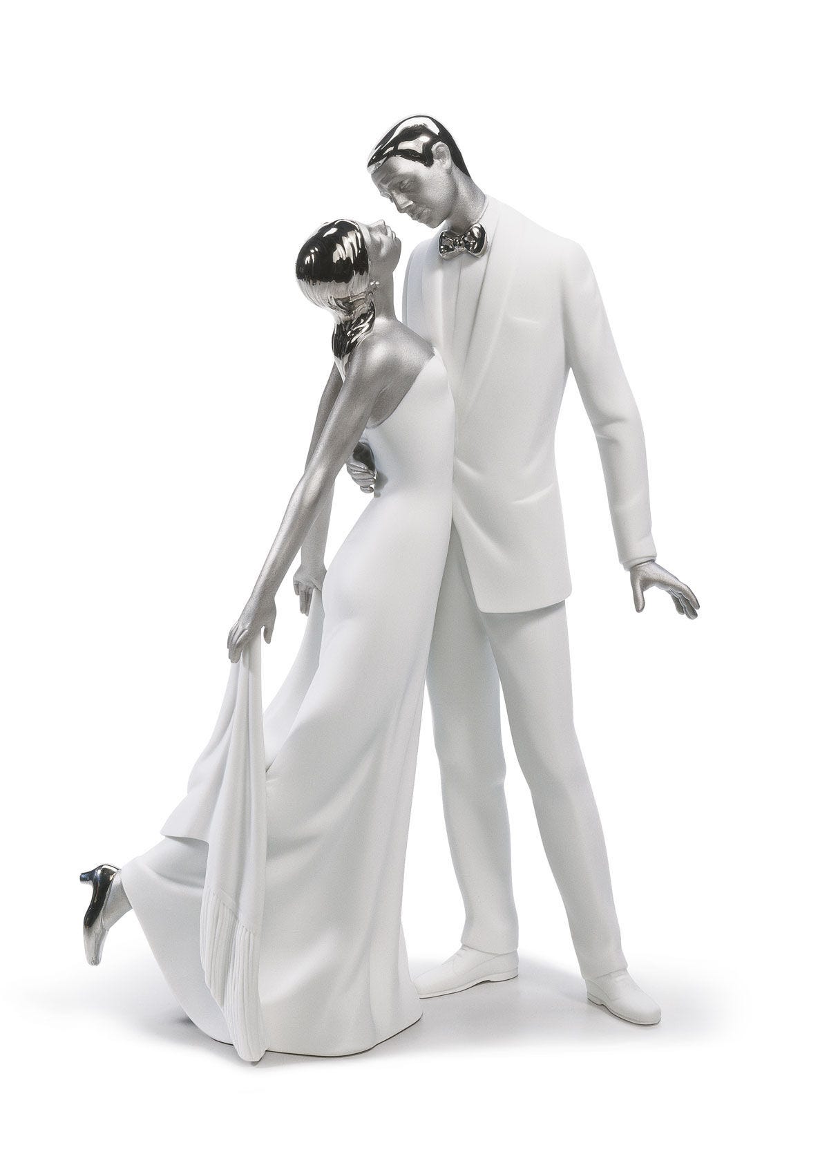 ラ・プレリー 2022 フェスティブ コフレ Sculpture Gift Happy Anniversary Couple Figurine. Silver Lustre | Lladró® USA