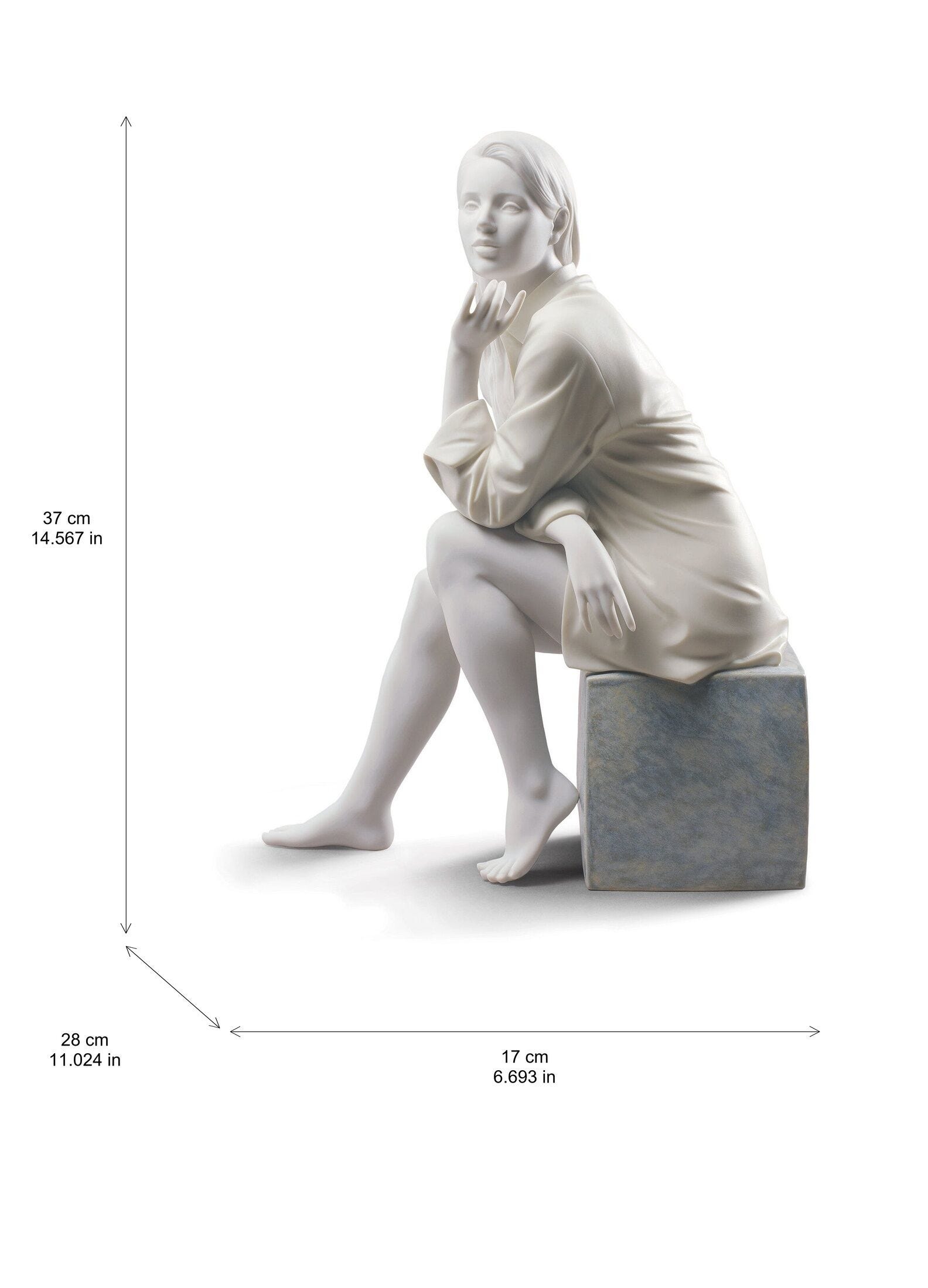 In My Thoughts Woman Figurine | Lladró® USA