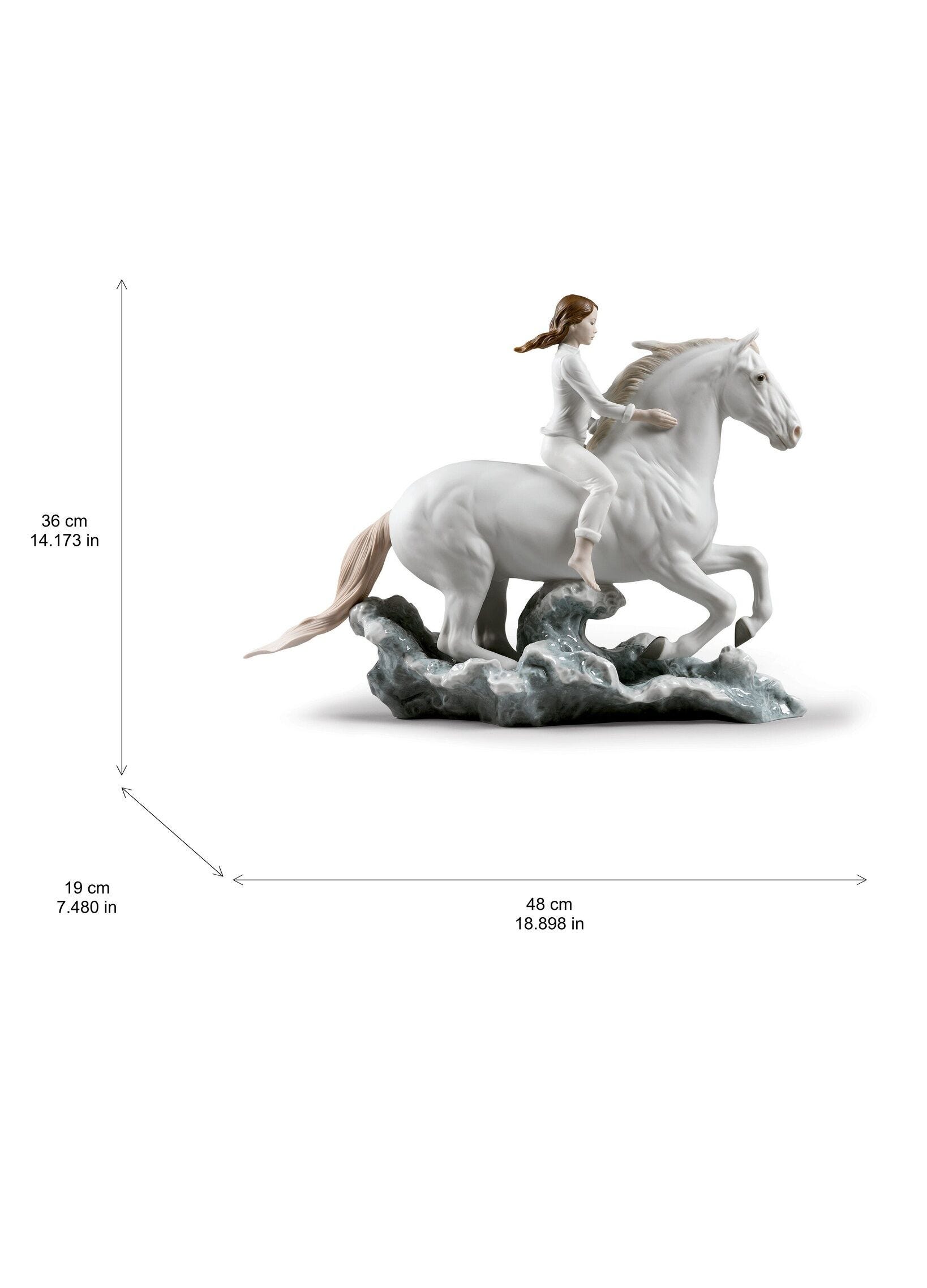 Riding her horse on the seashore Horse & Woman Figurine | Lladró