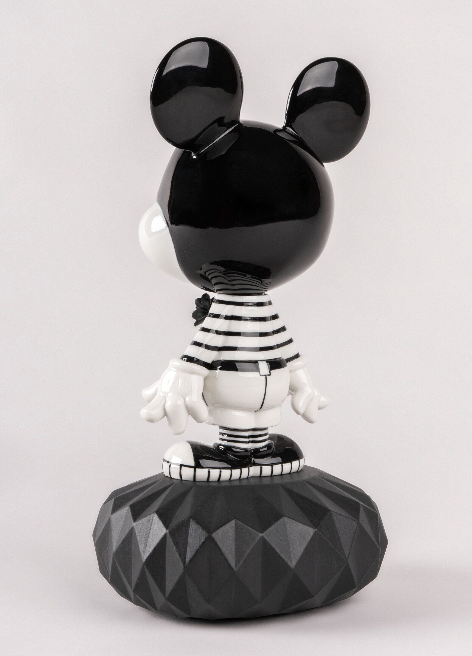 Mickey in black and white Sculpture | Lladró® USA