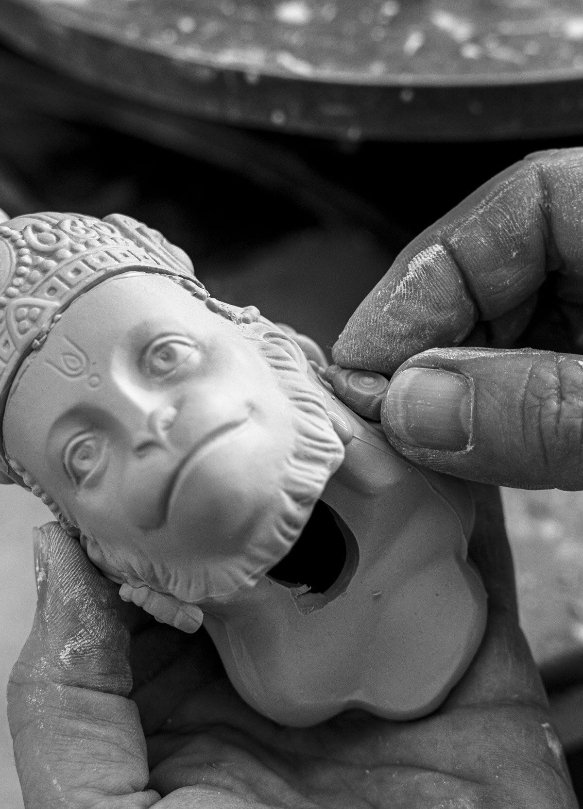 Hanuman Sculpture. Golden Luster | リヤドロ公式オンライン