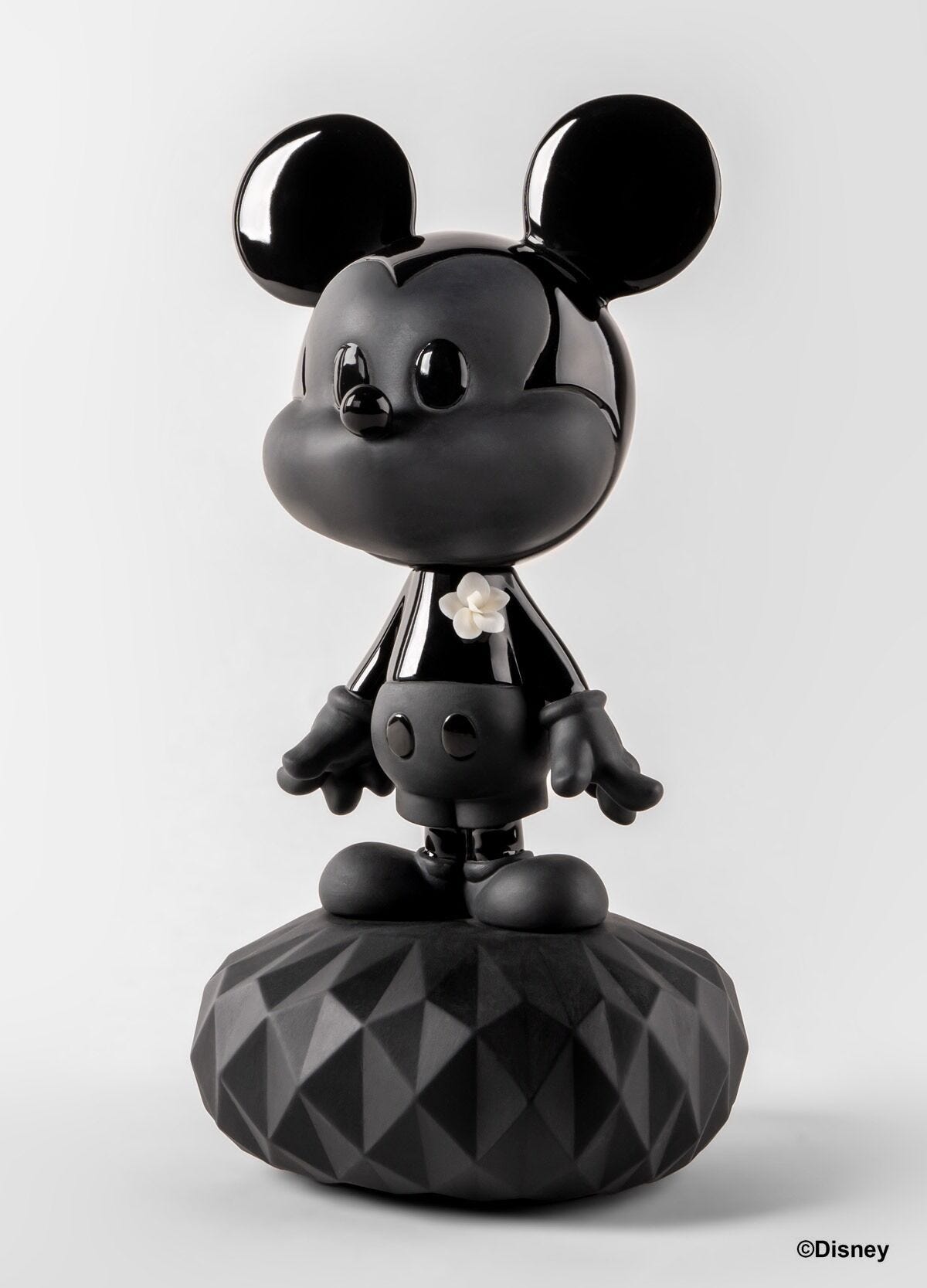 ミッキーマウス™ (Total Black) | リヤドロ公式オンライン