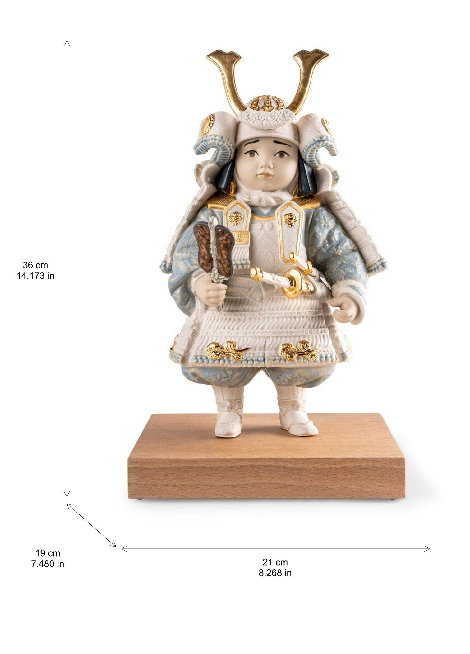 Warrior boy Sculpture. White. Limited Edition | リヤドロ公式オンライン