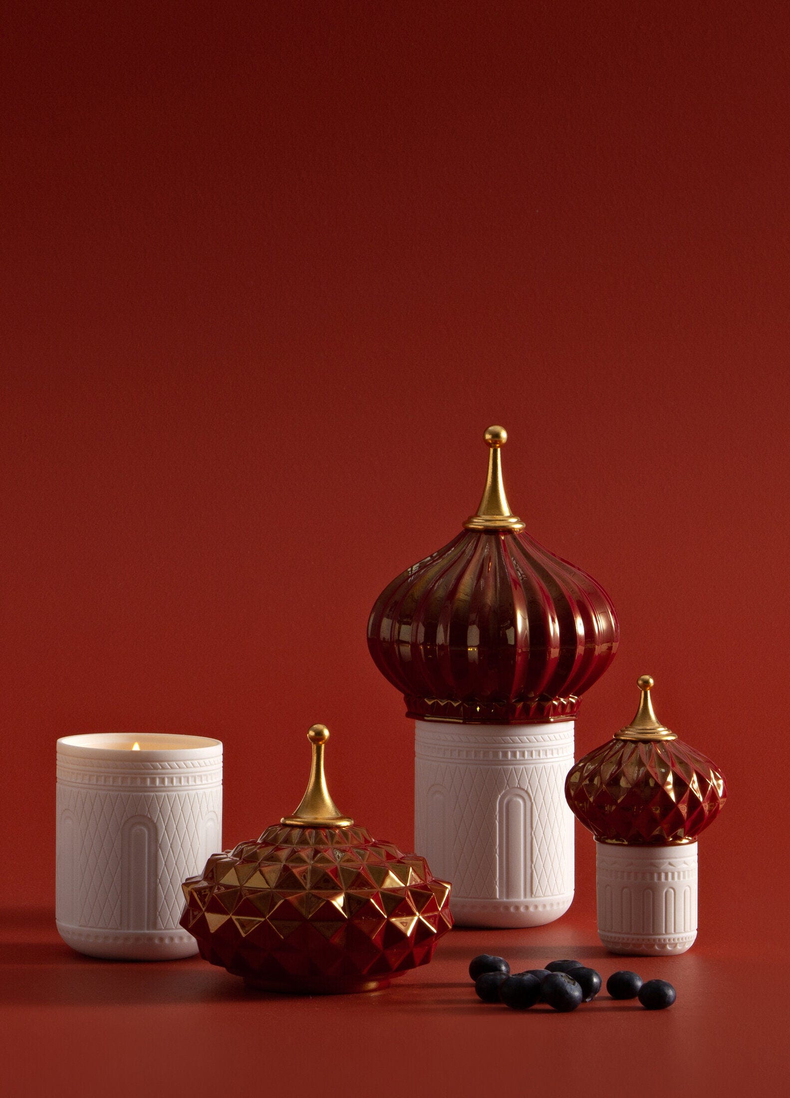 North Tower Candle 1001 Lights (ruby). Night approaches Scent