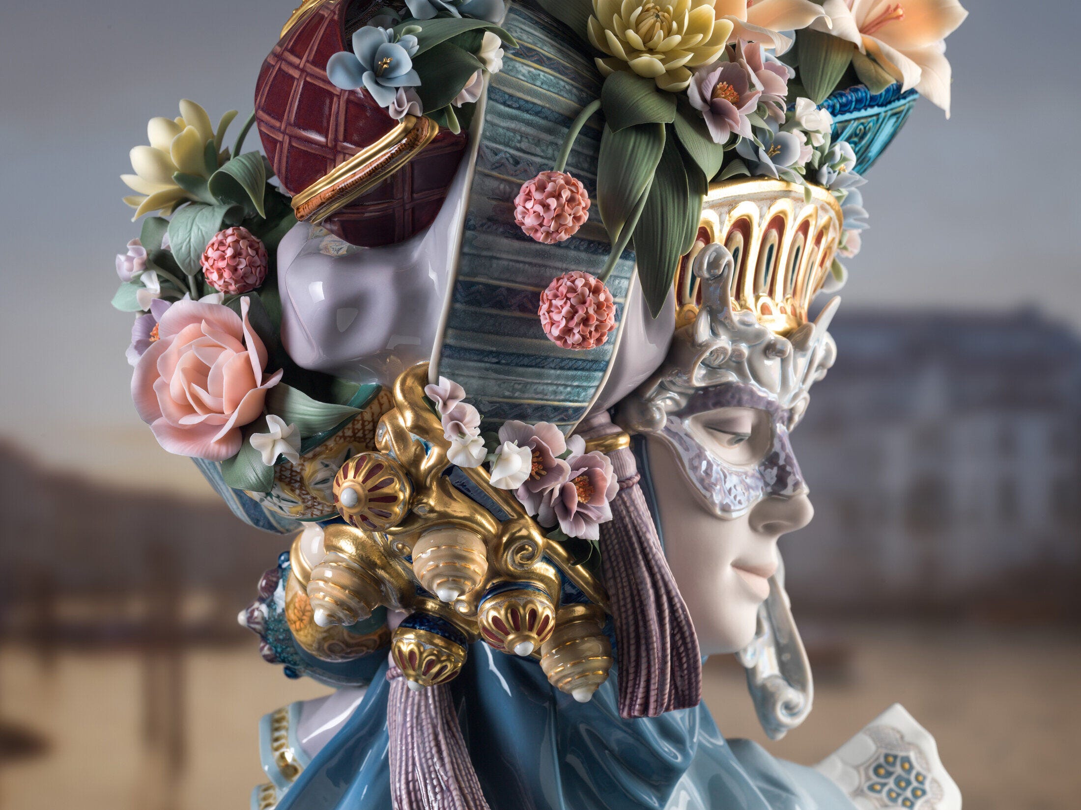 Venetian Fantasy woman Sculpture. Limited Edition | Lladró