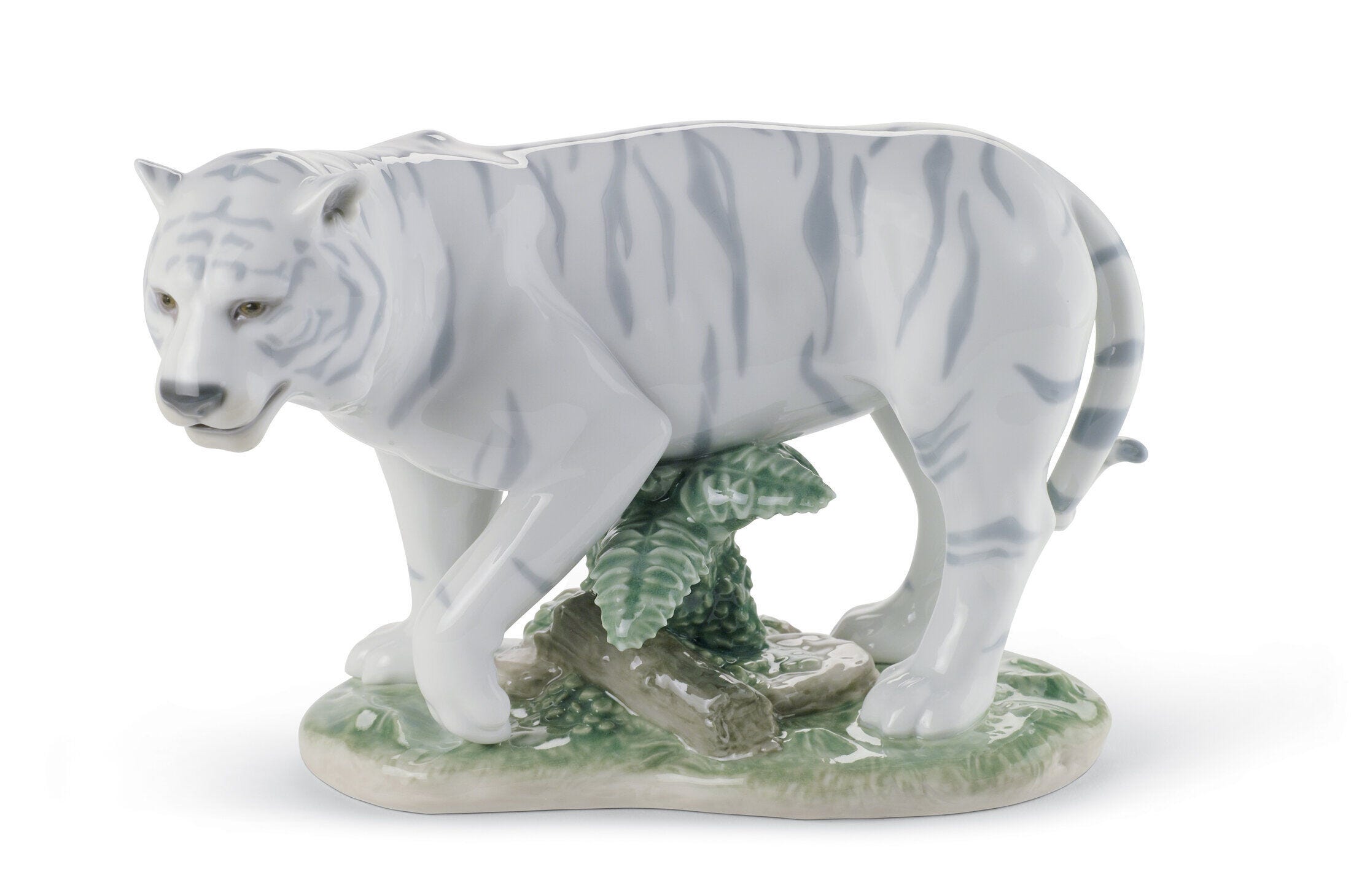 The Tiger Figurine | Lladró® USA