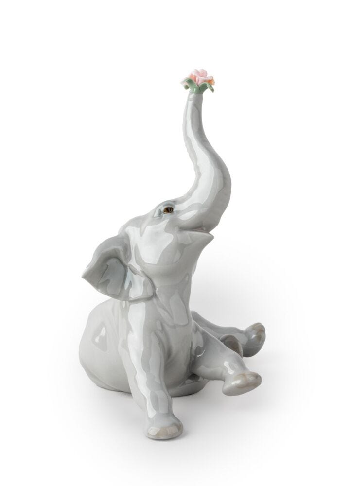 Figura Elefante bebé con flor rosa en Lladró