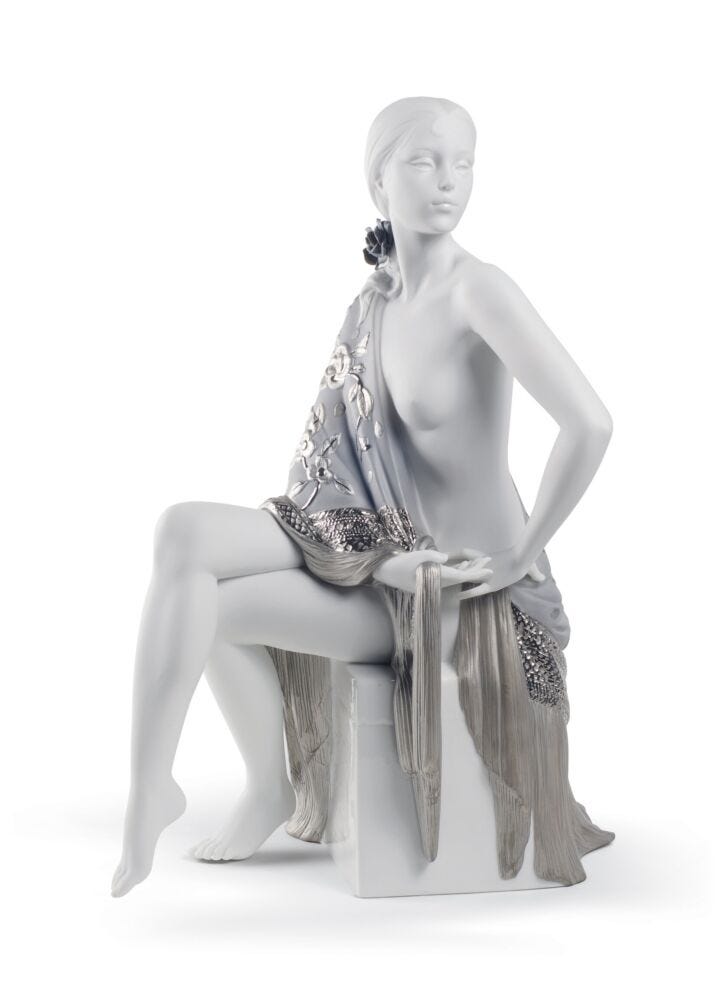 Nude with Shawl Woman Figurine. Silver Lustre in Lladró