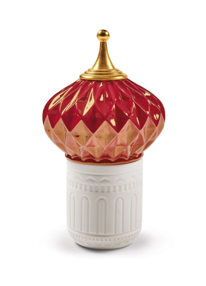 Purple Spire Candle 1001 Lights. Night approaches Scent in Lladró