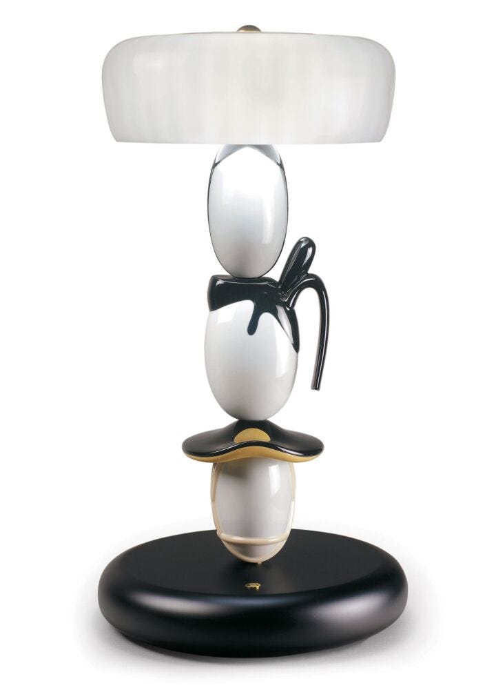 Hairstyle (H/I/M) Table Lamp in Lladró