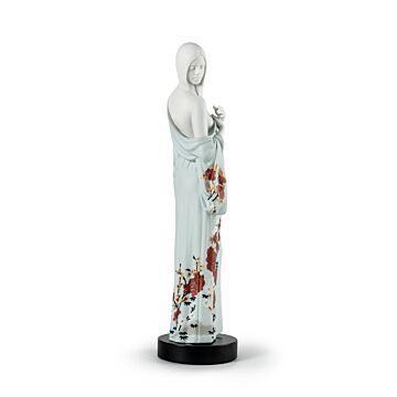 Beauty with Kimono Woman Figurine in Lladró