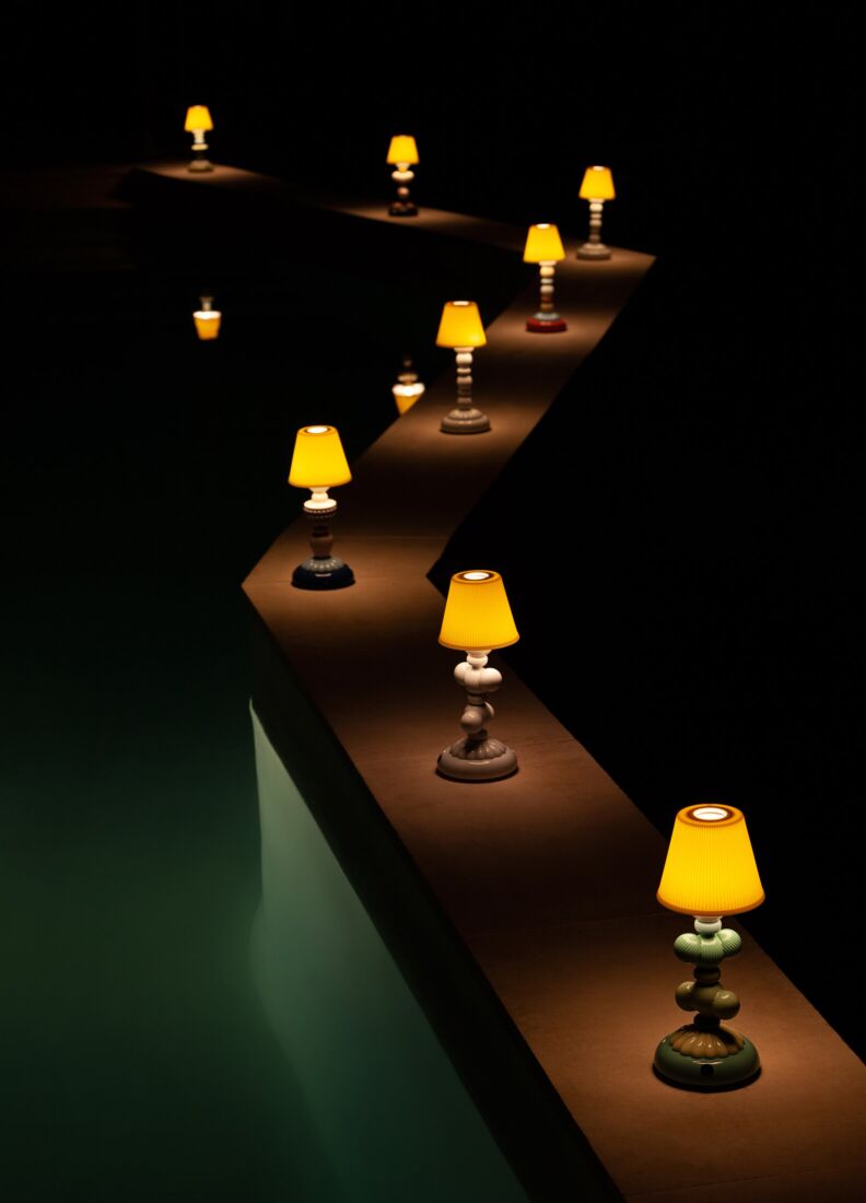 Lámpara de mesa Firefly Cactus. Amarillo y azul en Lladró