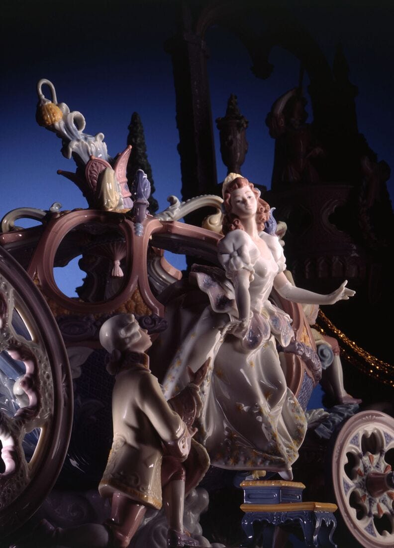 Cinderella's Arrival Sculpture. Limited Edition in Lladró