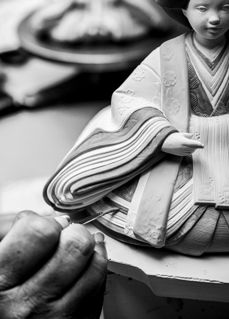 Hina Dolls - Empress Sculpture. Limited Edition in Lladró