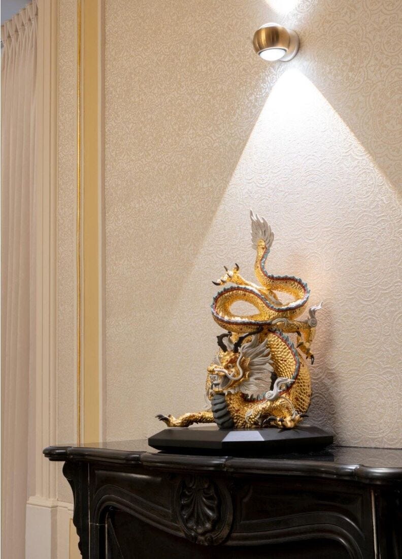 Protective Dragon Sculpture. Gold. Special Edition. Limited Edition in Lladró