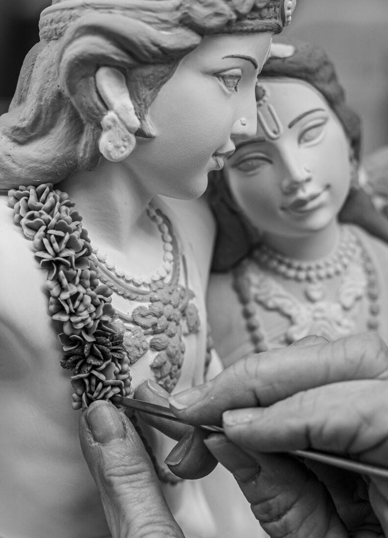 Scultura Radha Krishna in altalena. Serie Limitata in Lladró