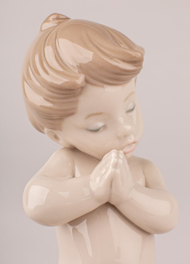 A Child's Prayer Boy Figurine in Lladró