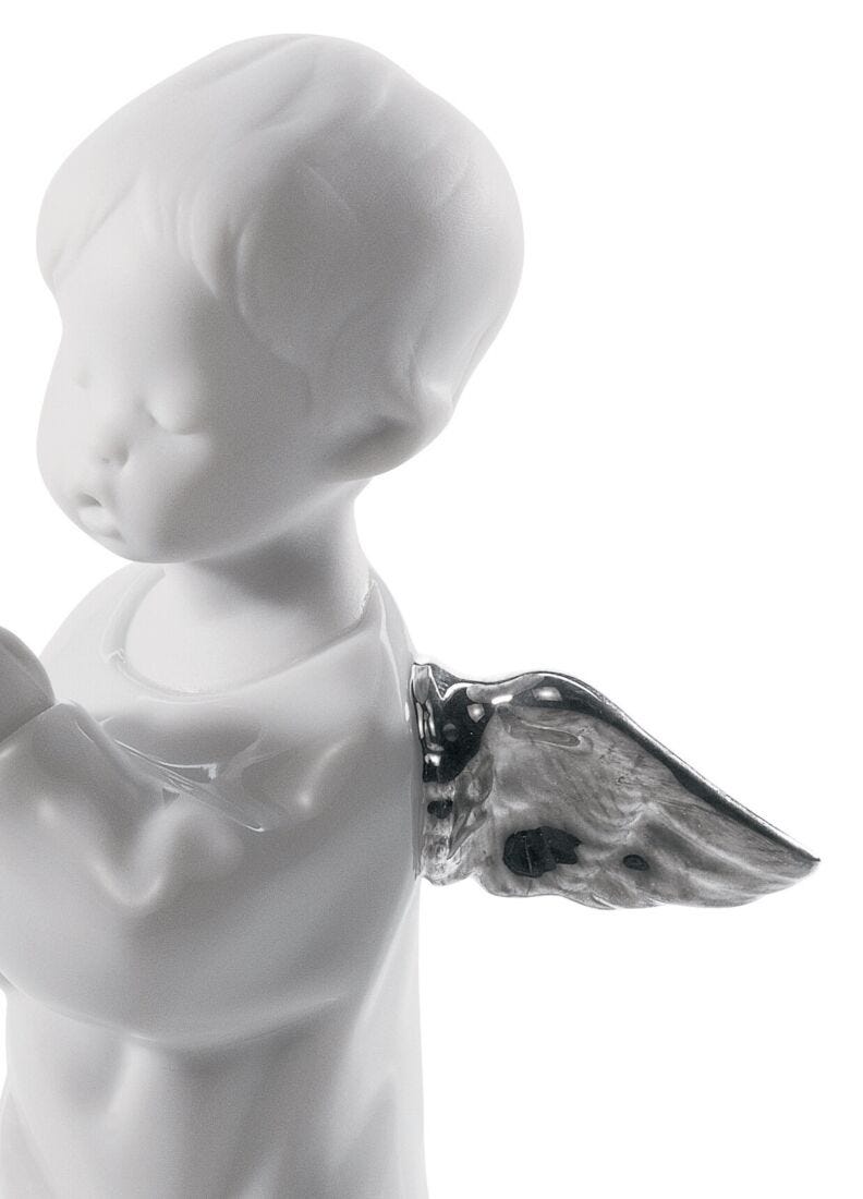 Angel Praying Angel Figurine. Silver Lustre in Lladró