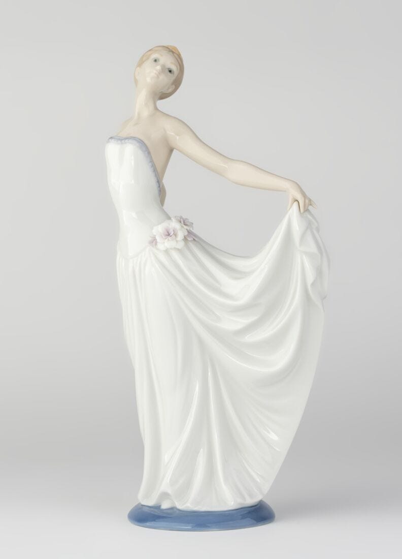 Dancer Ballet Woman Figurine in Lladró