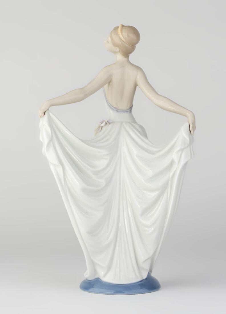 Dancer Ballet Woman Figurine in Lladró