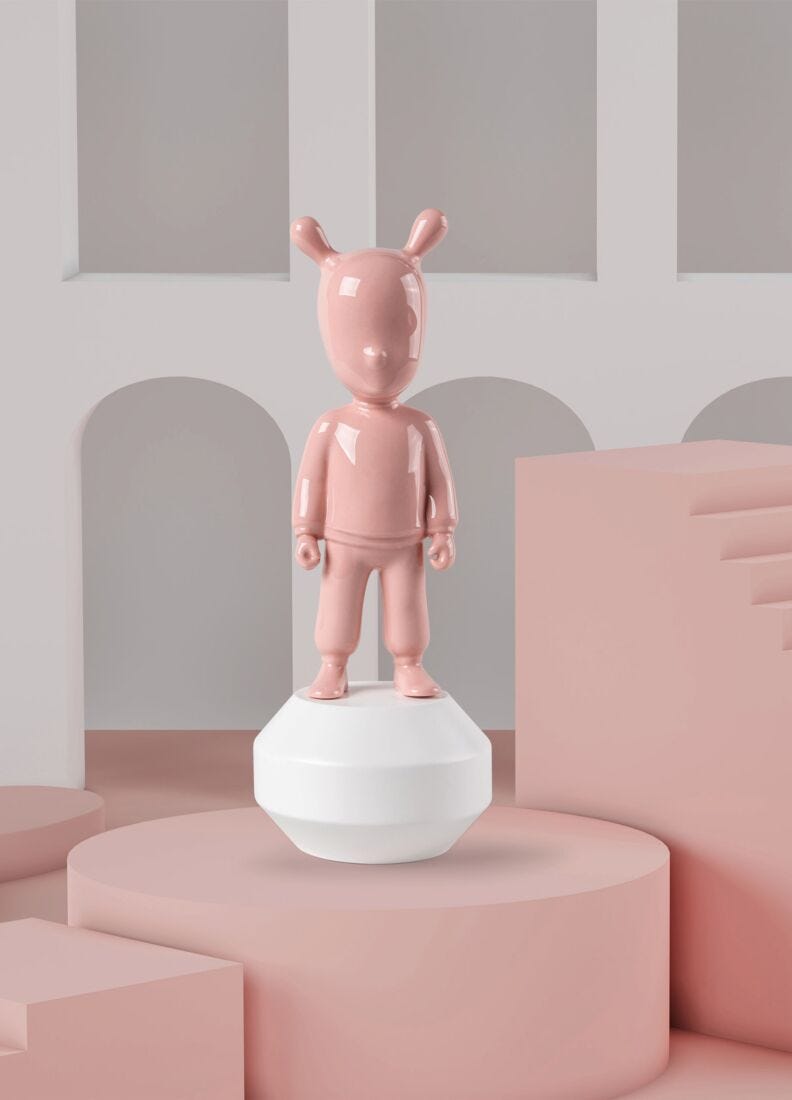 The pink Guest Sculpture. Small model in Lladró