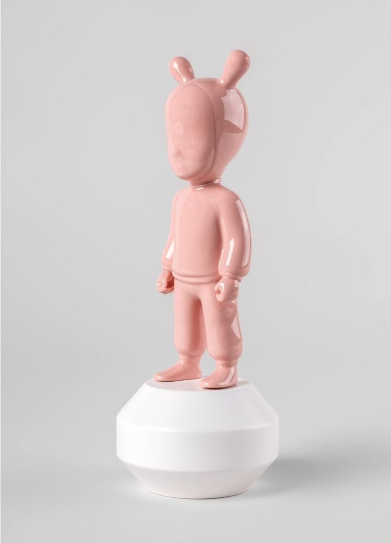 The pink Guest Sculpture. Small model in Lladró