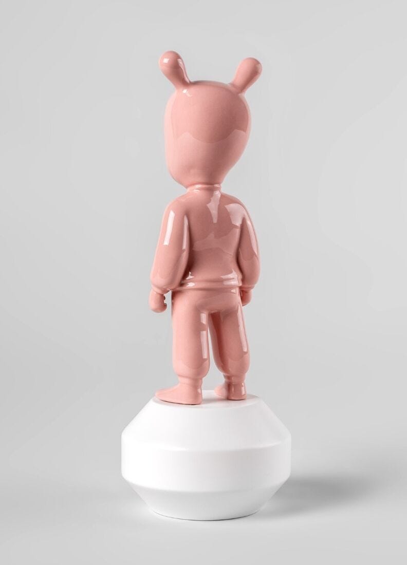 The pink Guest Sculpture. Small model in Lladró