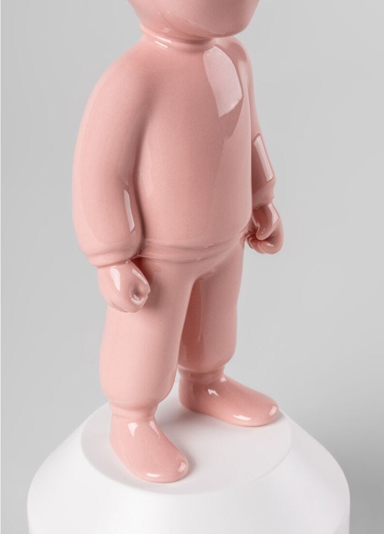 The pink Guest Sculpture. Small model in Lladró
