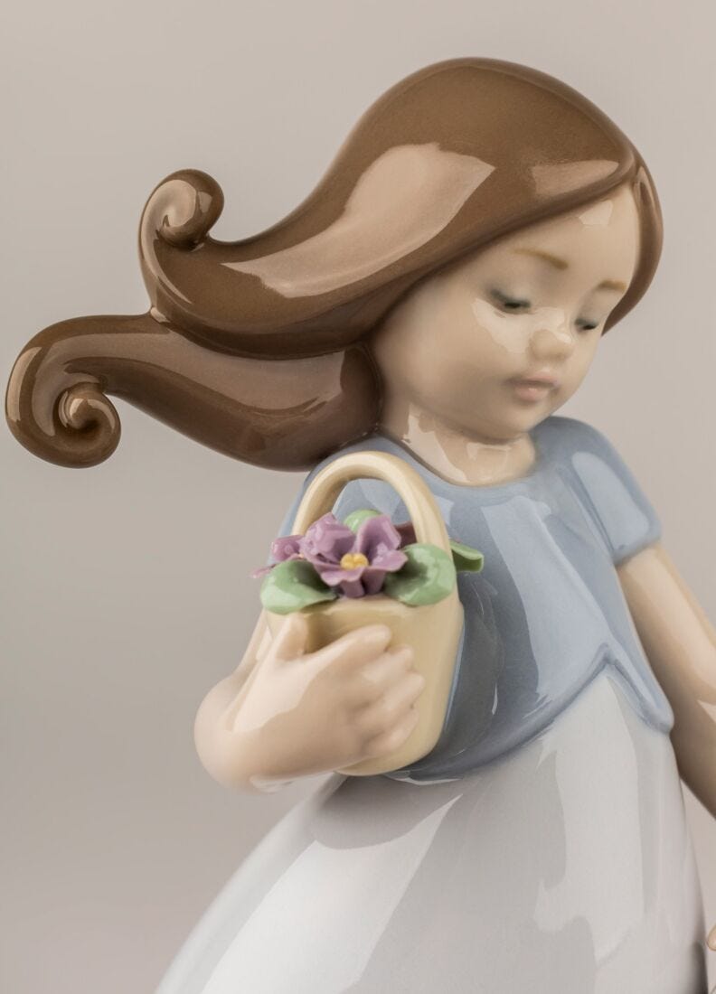 Little Violet Girl Figurine in Lladró