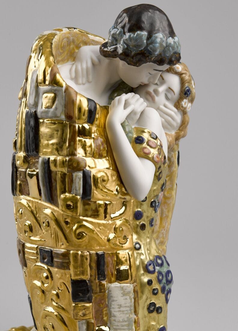 Scultura Coppia Il bacio di Klimt. Lustro oro in Lladró