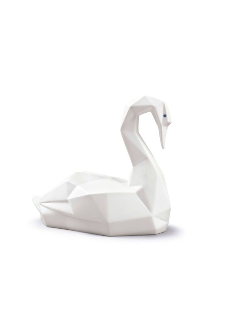 Swan Figurine. Matte White in Lladró