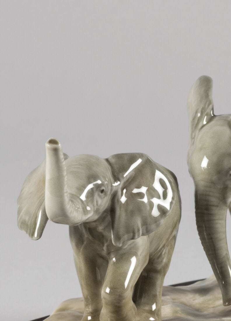 Escultura elefantes Siguiendo el camino en Lladró