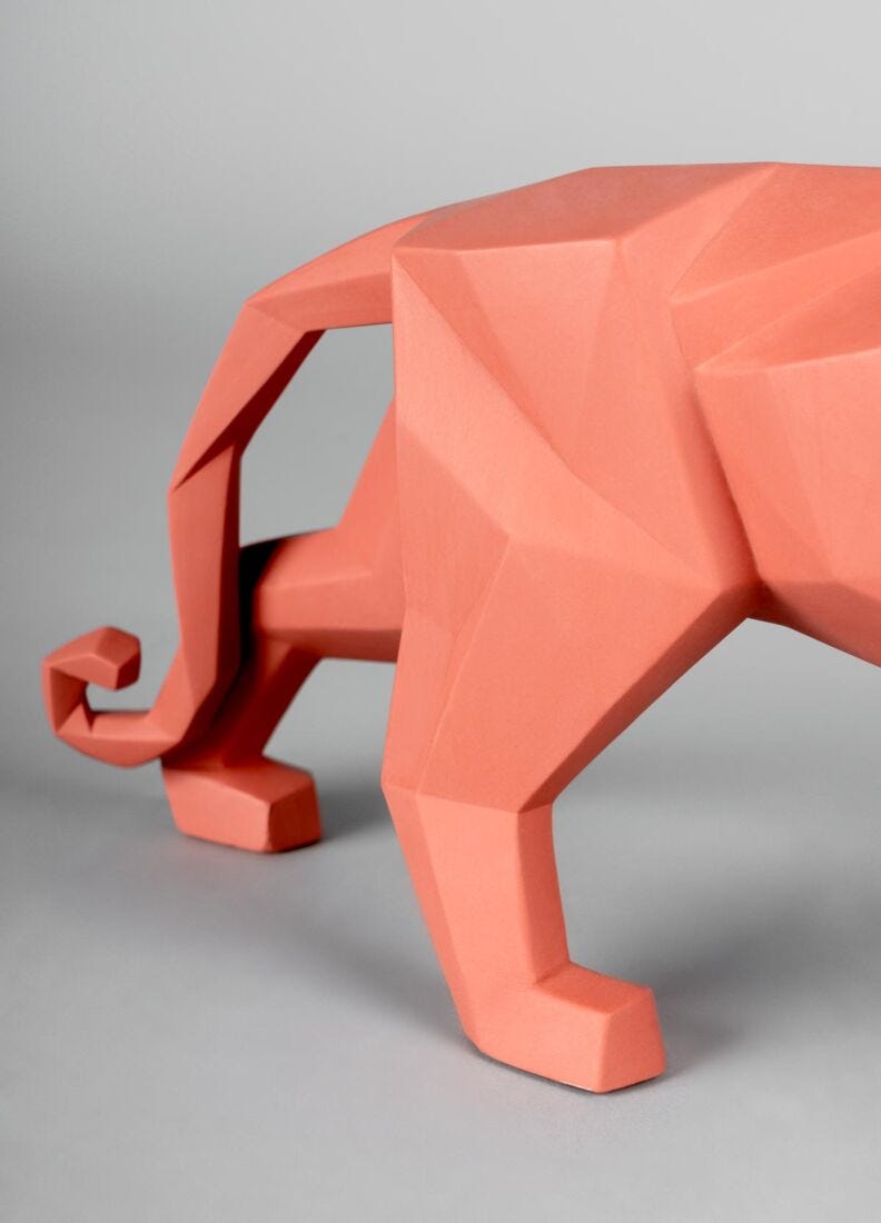 Escultura Pantera. Coral mate, 4 de 7