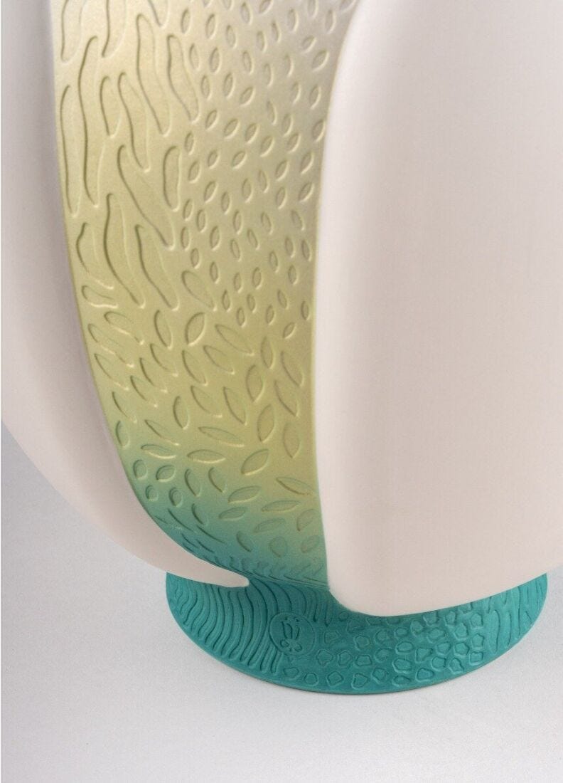 Monkey vase, 3 of 5