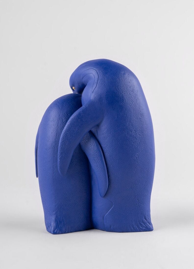 Penguin family Sculpture. Limited Edition. Blue and Gold in Lladró