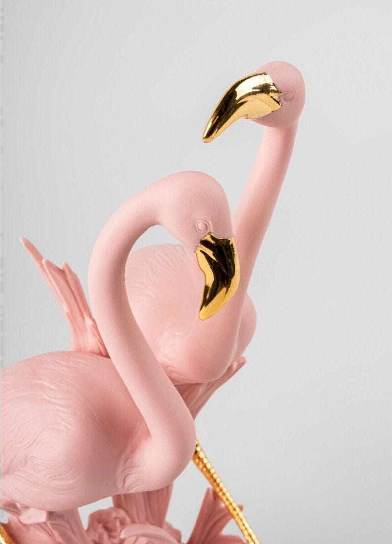 The Flamingos Sculpture. Pink in Lladró