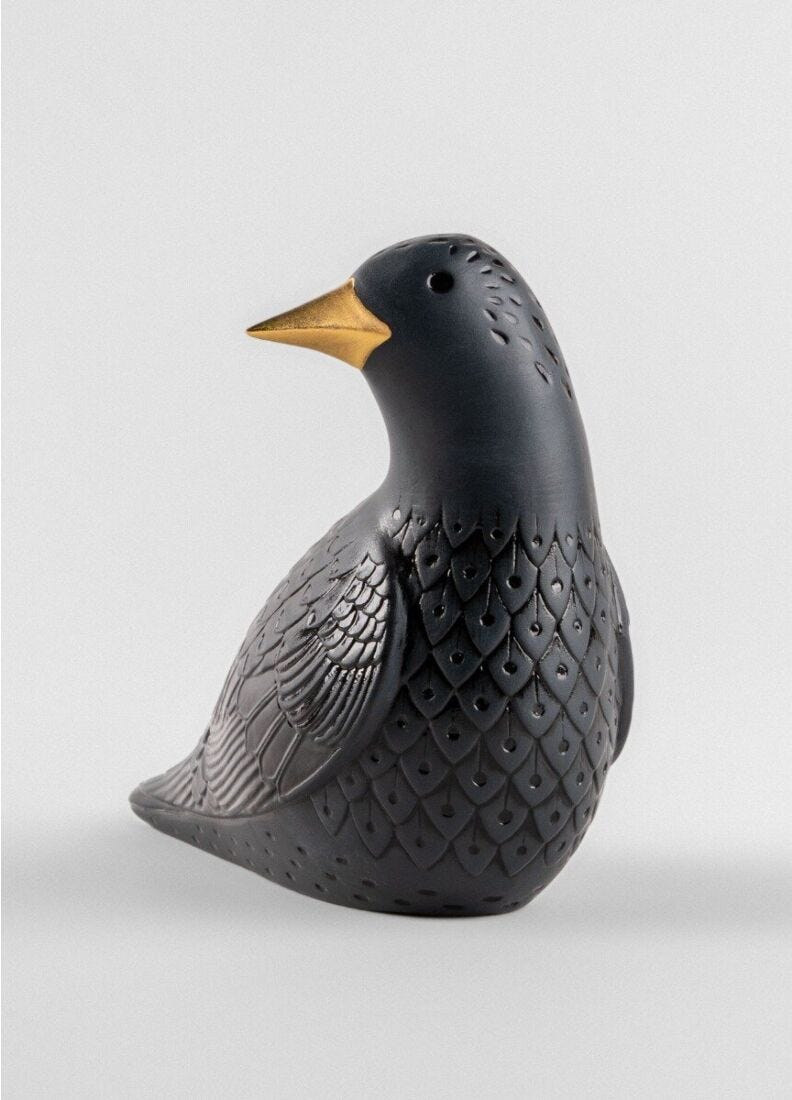 Starling II Figurine. Black in Lladró