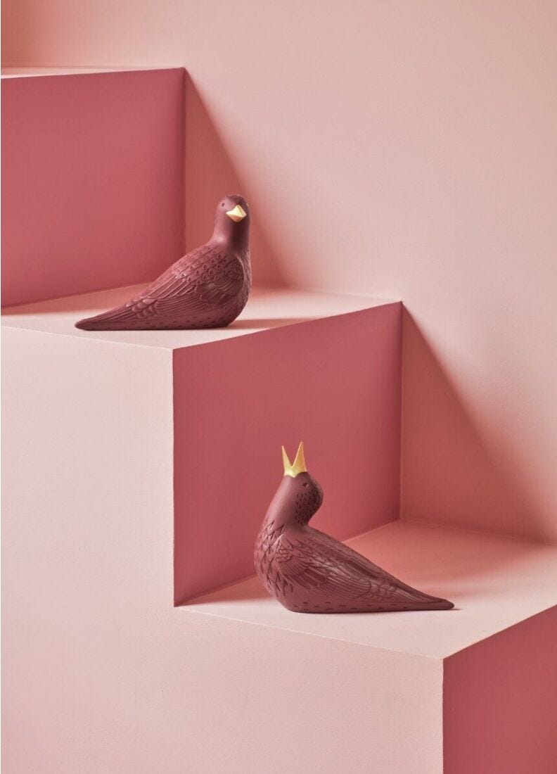 Starling II Figurine. Purple in Lladró