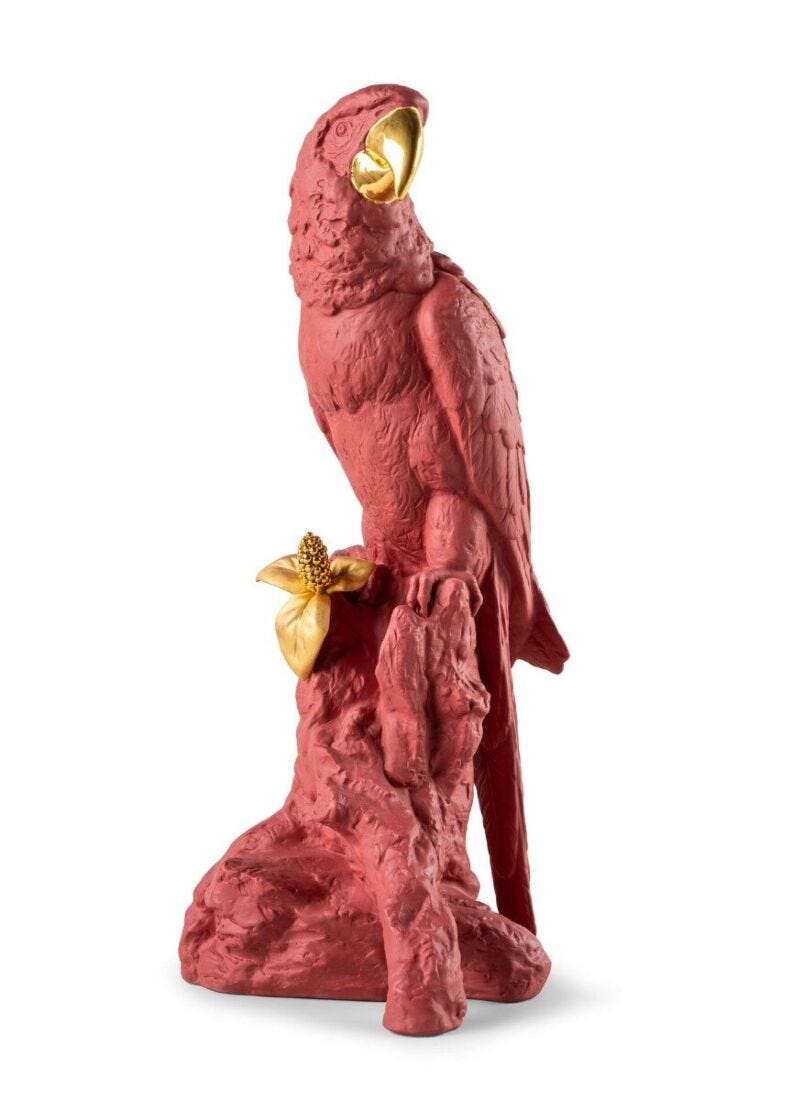 Escultura Guacamayo. Rojo y dorado. Serie Limitada en Lladró