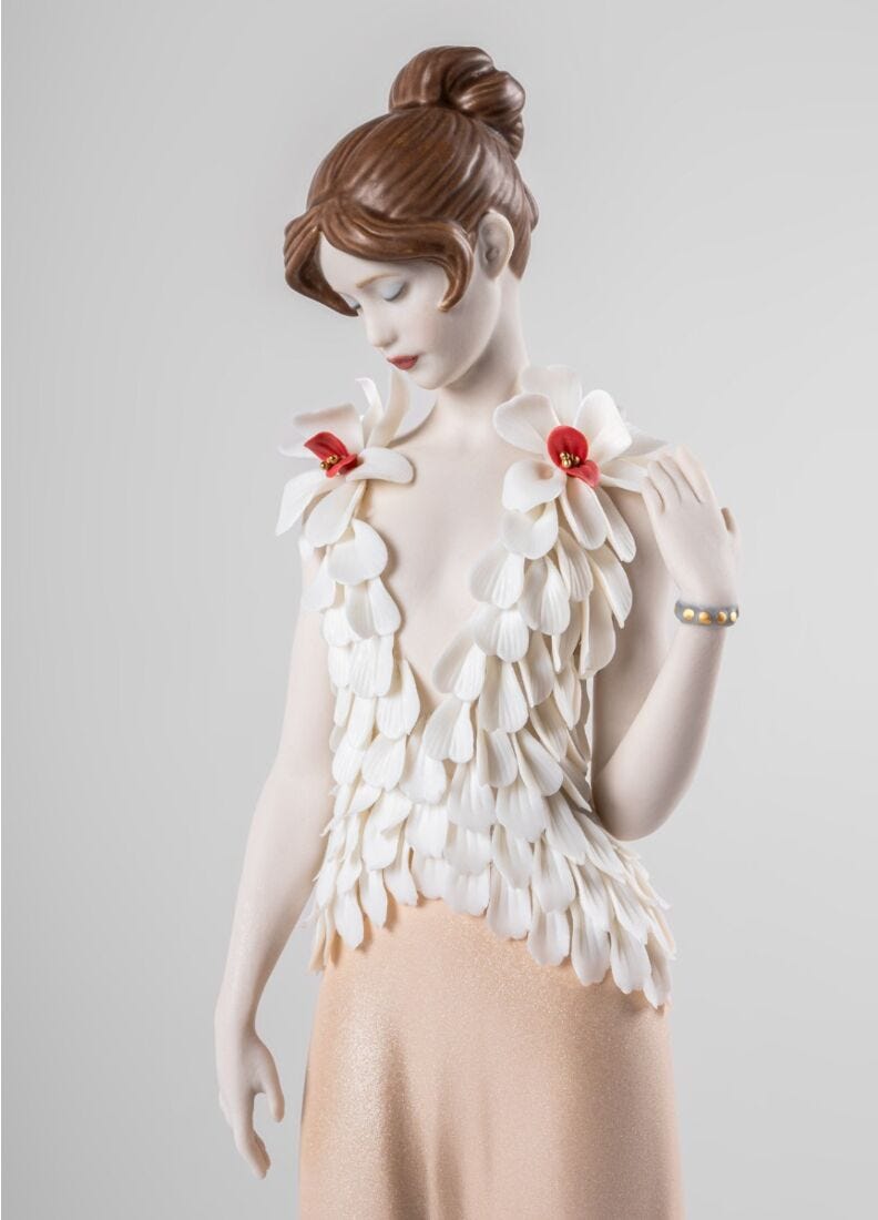 Exquisite Embroidery Sculpture. Limited Edition in Lladró