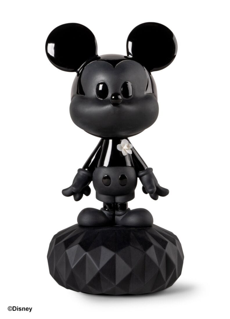 ミッキー　LLADRO Mickey™ Total Black Sculpture | Lladró® USA