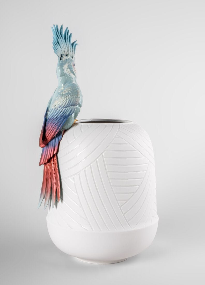 Cockatoo vase in Lladró