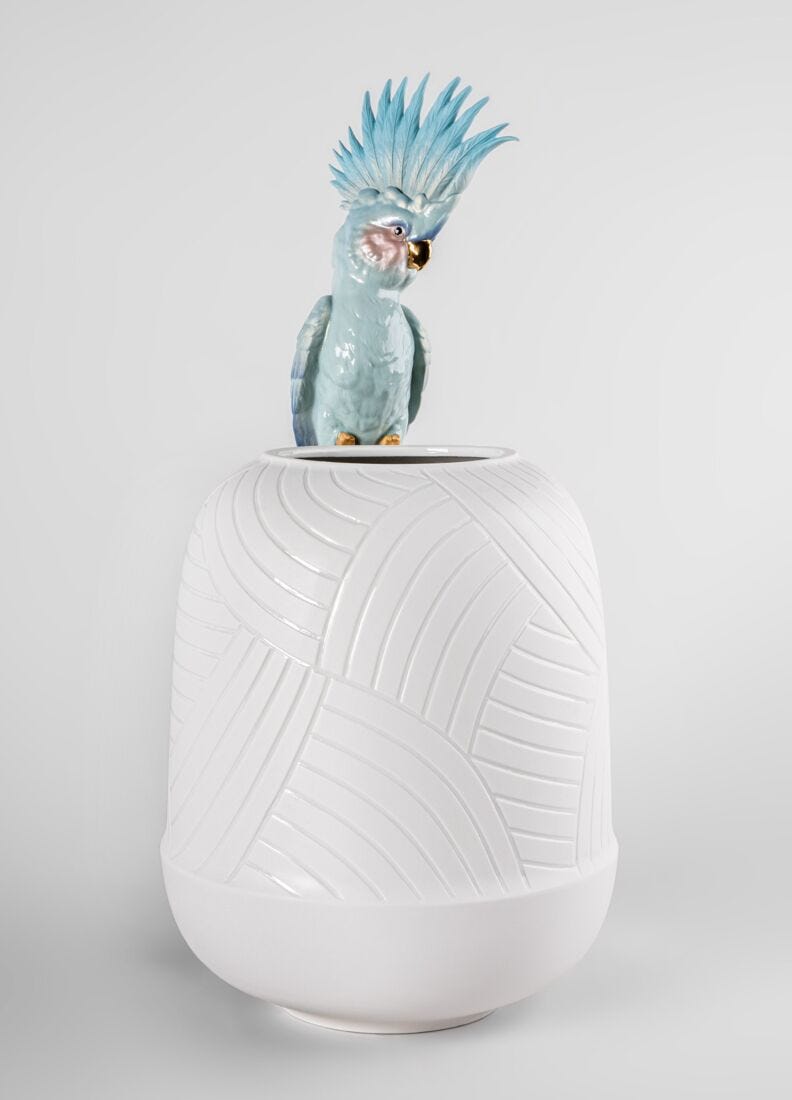 Cockatoo vase in Lladró