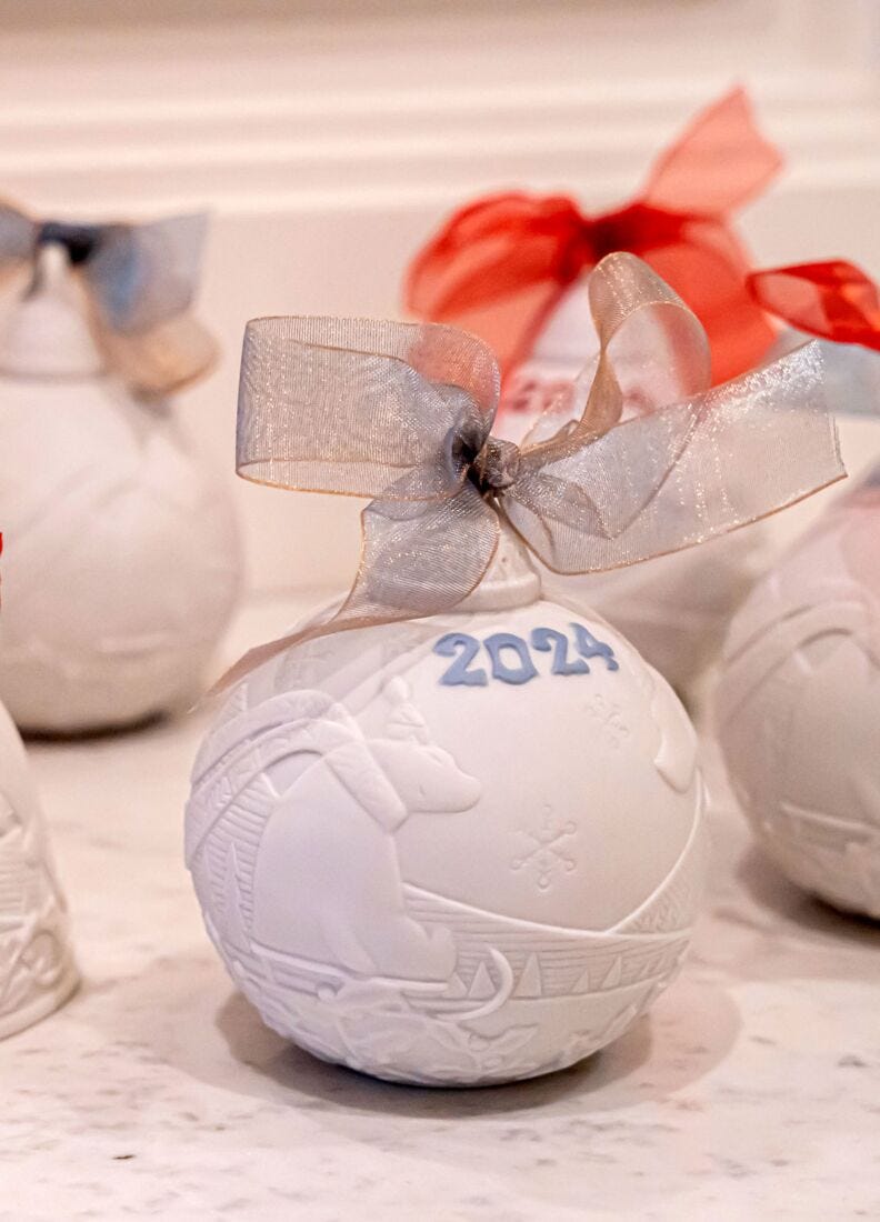 2024 Christmas ball | Lladro Official JAPAN
