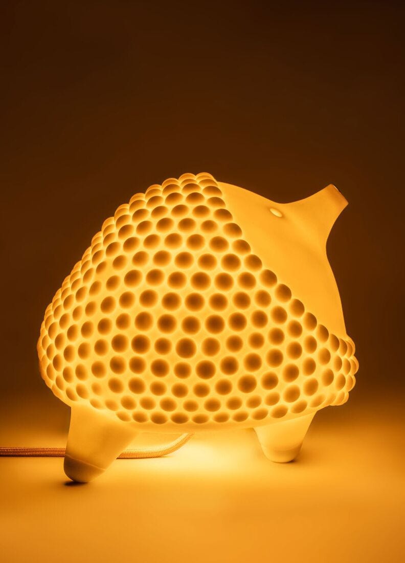 Hedgehog table lamp (UK) in Lladró